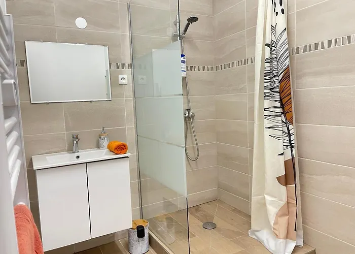 Proche Gare- Le Cocon -4 Pers- Séparée Poitiers